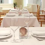 Akrogiali Exclusive (adults Only)