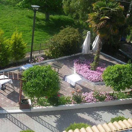 Akrogiali Exclusive (adults Only)