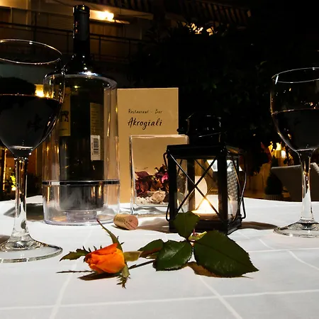 Akrogiali Exclusive (adults Only) 폴리크로노