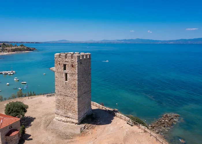 Akrogiali Exclusive (adults Only)