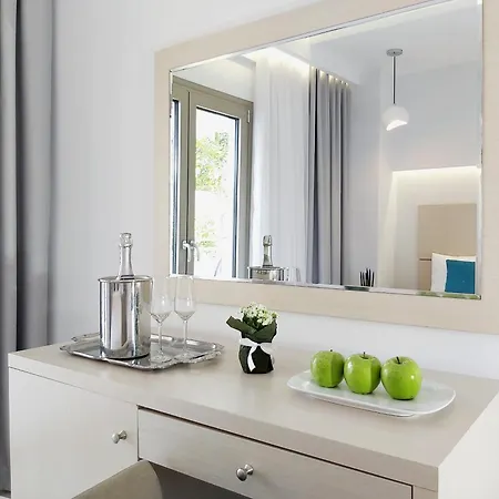 Hotell Akrogiali Exclusive (adults Only) 3*