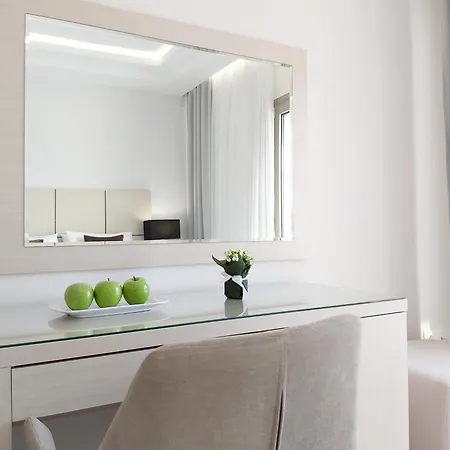 Akrogiali Exclusive (adults Only) Hotell 3*