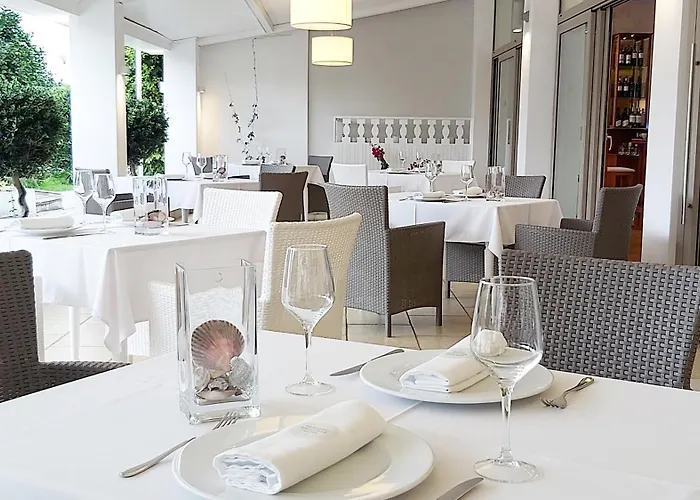 Akrogiali Exclusive (adults Only) Hotell 3*