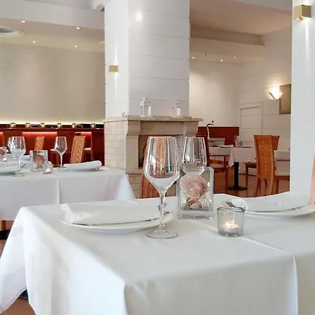 Akrogiali Exclusive (adults Only)