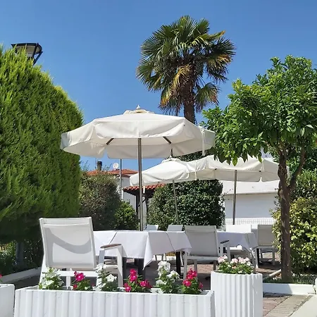 Hotel Akrogiali Exclusive (adults Only) 3*