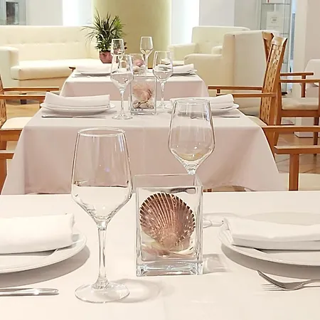 Akrogiali Exclusive (adults Only)