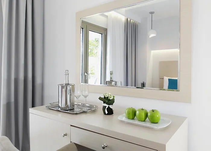 Ξενοδοχείο Akrogiali Exclusive (adults Only) 3*