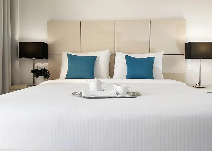 Ξενοδοχείο Akrogiali Exclusive (adults Only) 3*